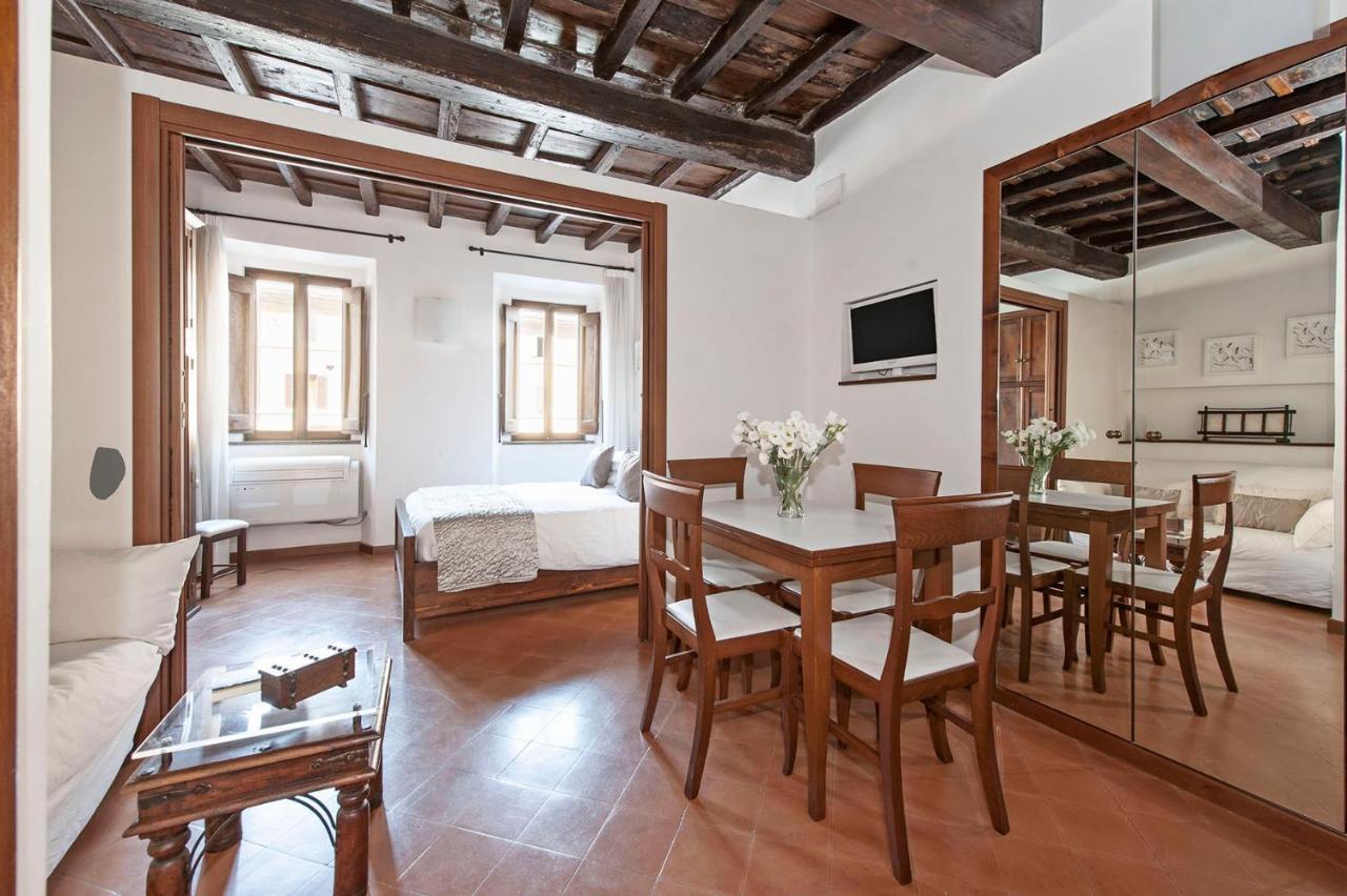 Lovely Apartment Trastevere Center Рим Екстериор снимка